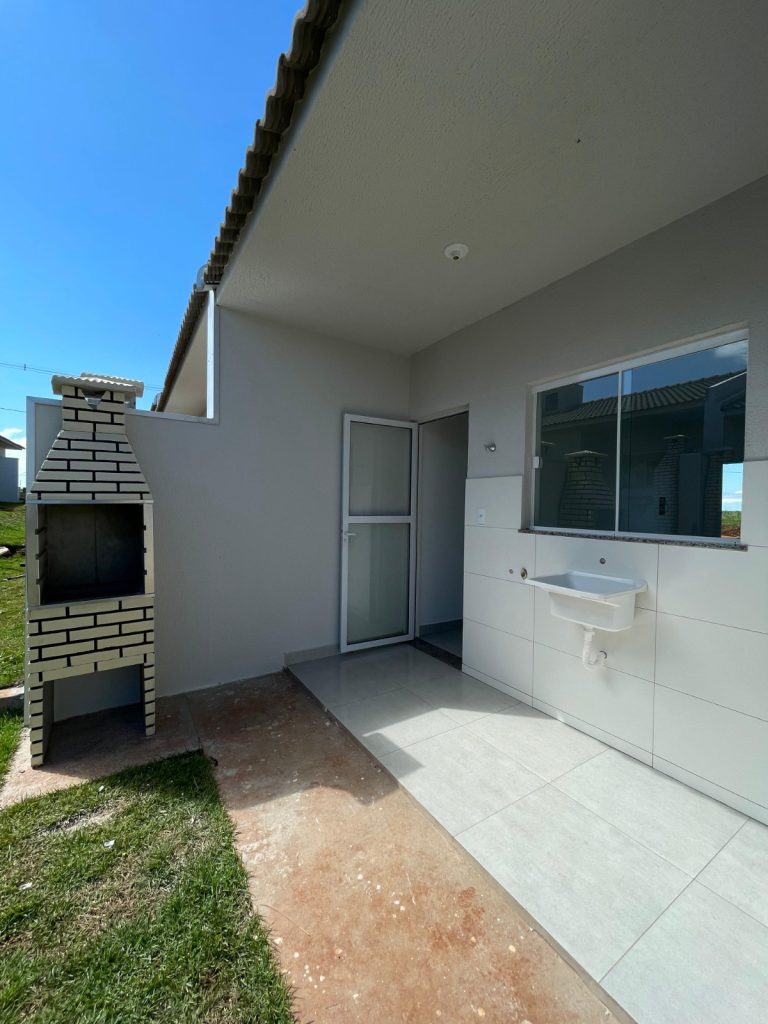 62560761-5169-4849-b21b-d140db687b36